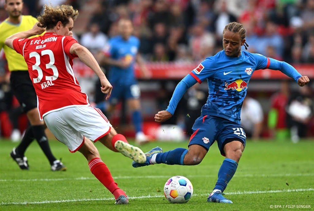Voetballer Simons maakt doelpunt van de maand in Bundesliga