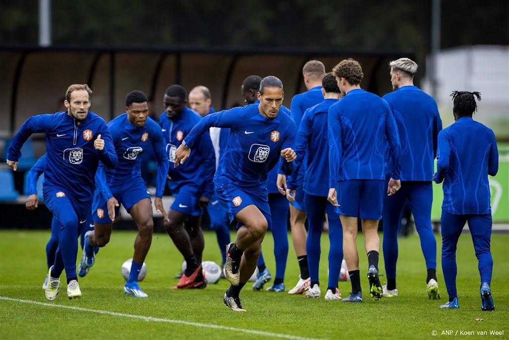 Voetballers Oranje en Frankrijk staan stil bij conflict Israël 