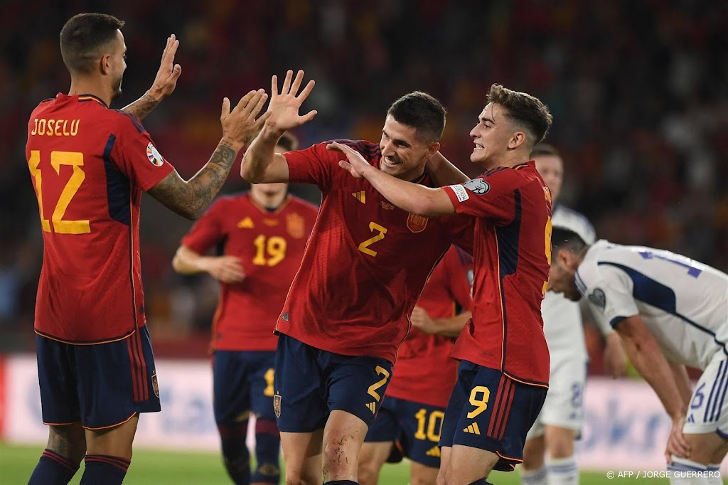 Nog geen feest voor Schotse voetballers na verlies in Spanje