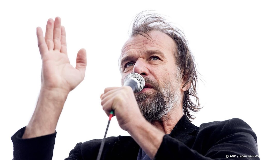 Wim Hof klaagt de Volkskrant aan om artikel over huiselijk geweld