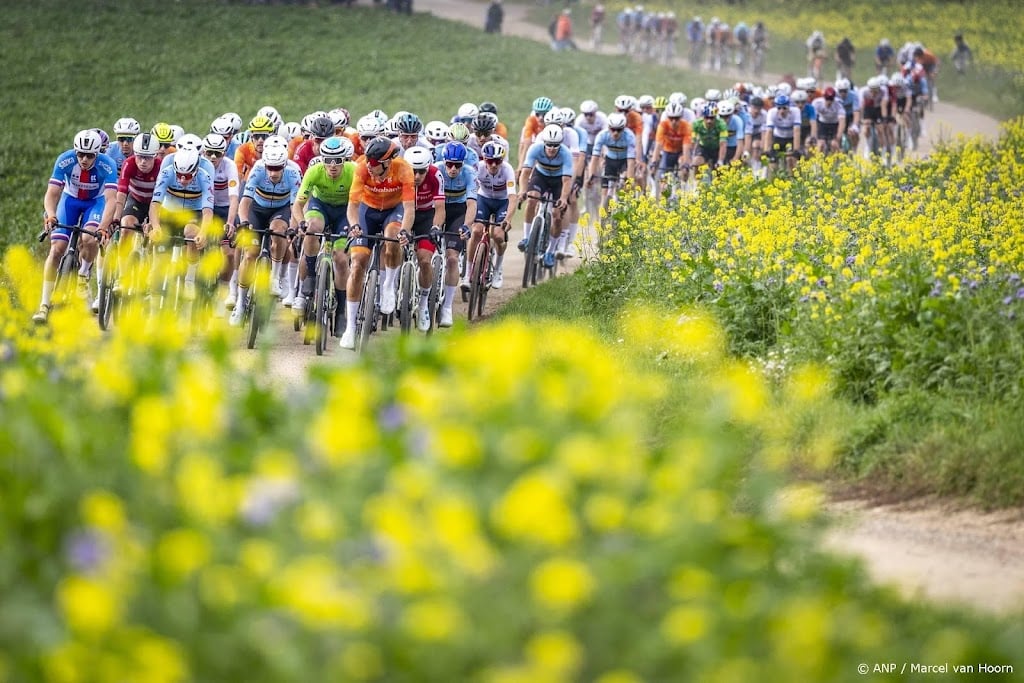 Vermeersch pakt wereldtitel gravelrijden in Limburg