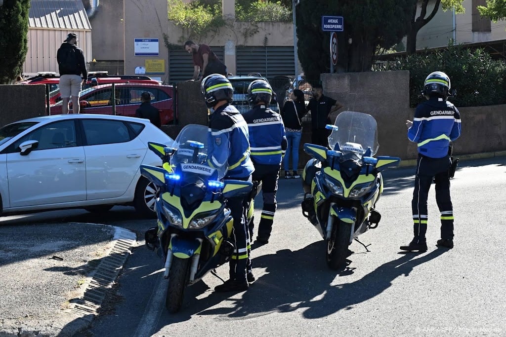 Minderjarige schiet op rector en docent op school nabij Marseille