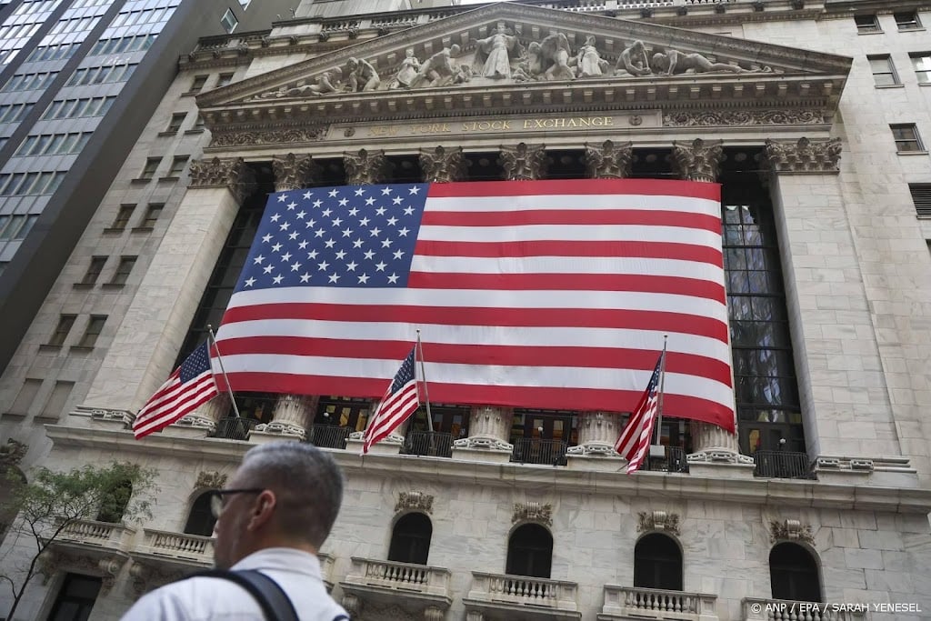 Wall Street begint afwachtend in aanloop naar cijferseizoen VS