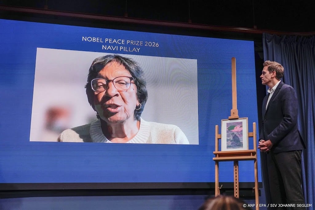 Nobelprijswinnares prijst ICC tijdens bezoek aan hof
