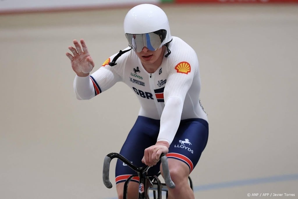 Baanwielrenner Lavreysen ontloopt concurrent Richardson op WK