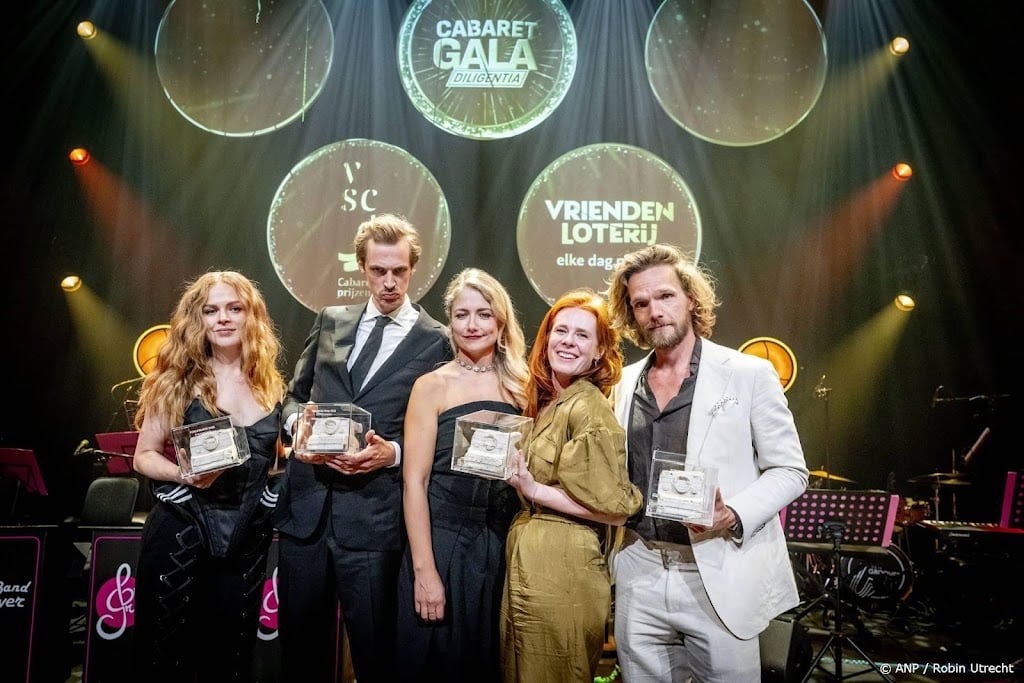 Smulders, Ostermann en Yentl en de Boer winnen Poelifinario's