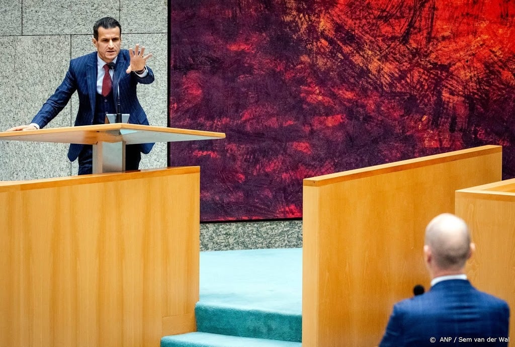 Kamerleden 'witheet' op Azarkan (DENK) in terreurdebat