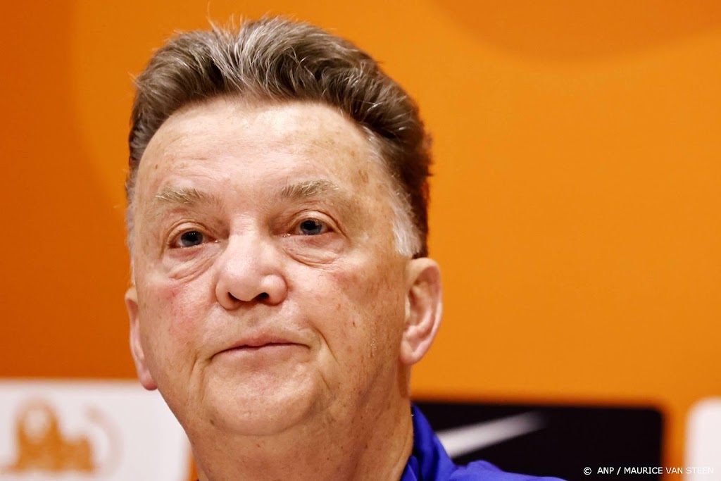 Van Gaal baalt dat Oranje tegen de Noren in lege Kuip moet spelen