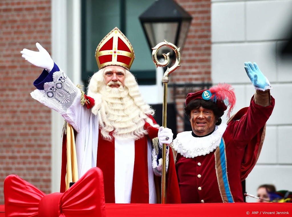 Sinterklaas komt in het land, actie tegen Zwarte Piet in Westzaan