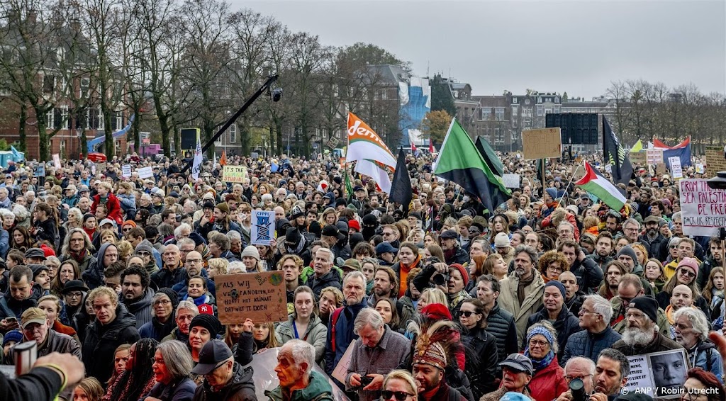 Grootste deel klimaatbetogers aangekomen op Museumplein