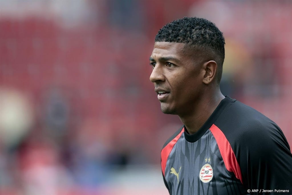 Sparta legt transfervrije linksback Van Aanholt (34) vast