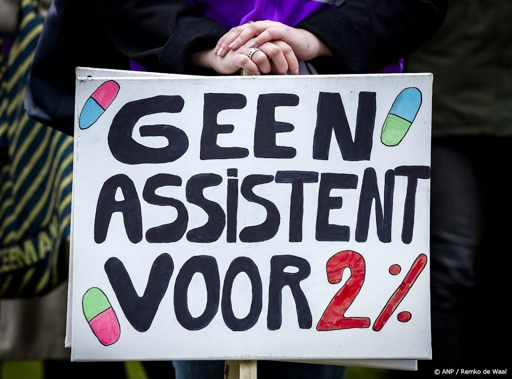 Betogende apothekersassistenten onderbreken Kamerdebat