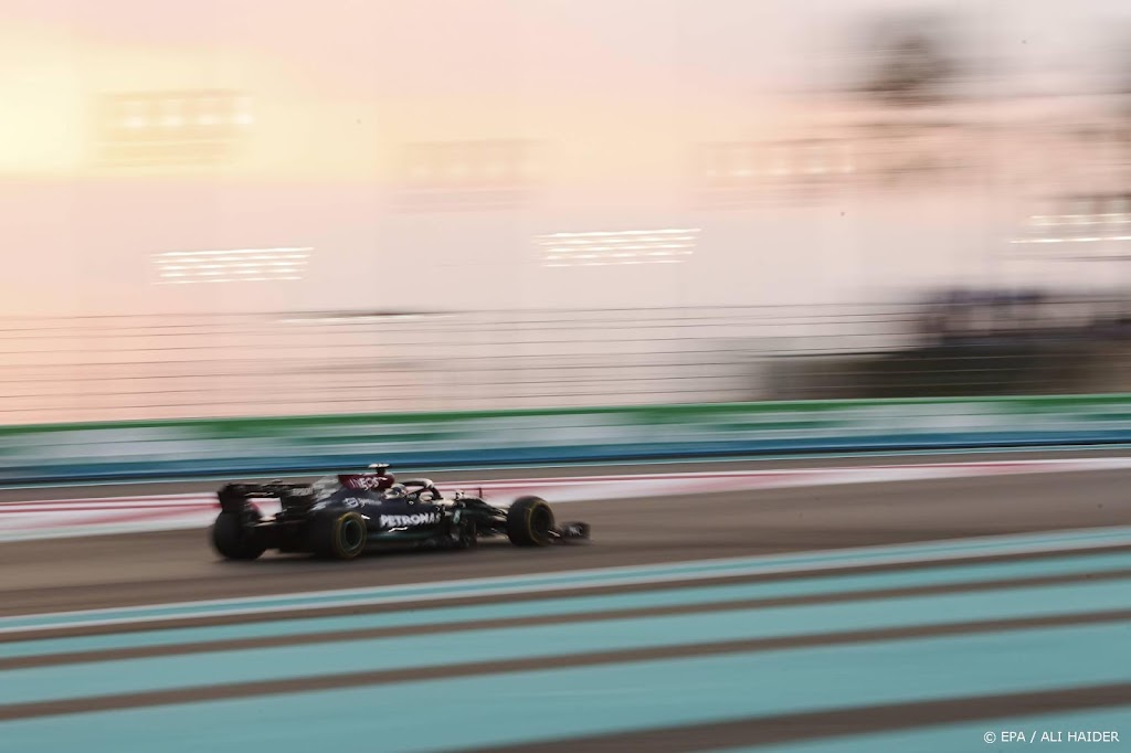Hamilton heeft 'alles gegeven' en feliciteert Verstappen