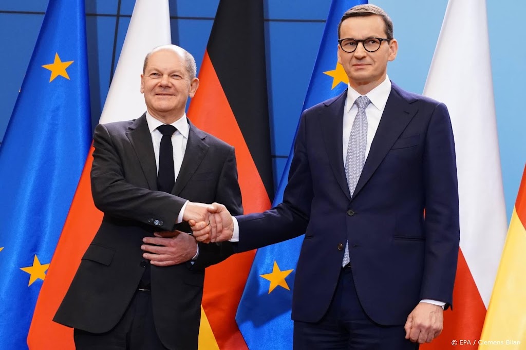 Scholz garandeert Duitse steun aan Polen in grensconflict Belarus