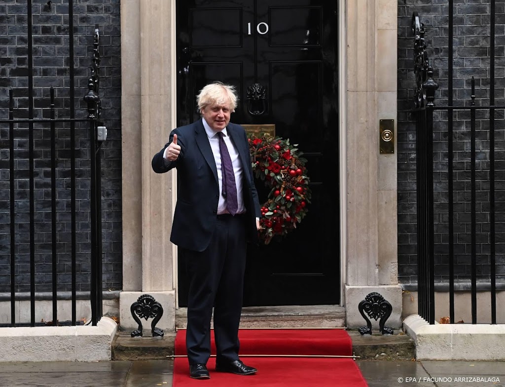 Johnson kondigt versnelling boosterprogramma VK aan om Omikron