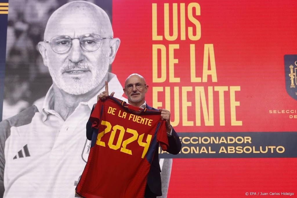 De la Fuente gepresenteerd als nieuwe bondscoach Spanje
