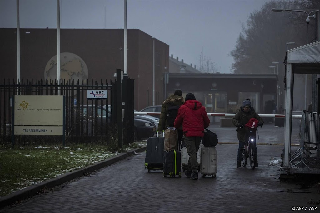 Statushouders versneld naar hotels door situatie in Ter Apel