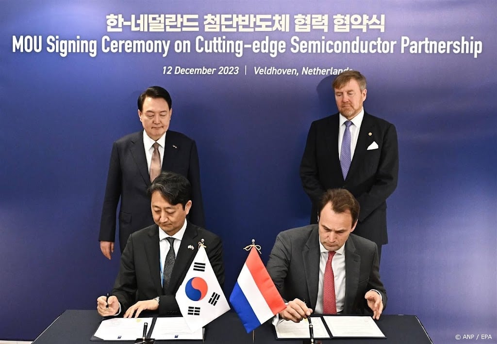 ASML en Samsung tekenen deal tijdens bezoek Koreaanse president