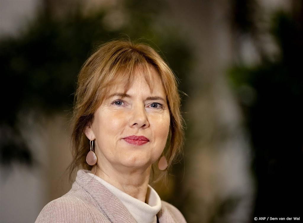 Oud-minister Cora van Nieuwenhuizen kondigt pensioen aan