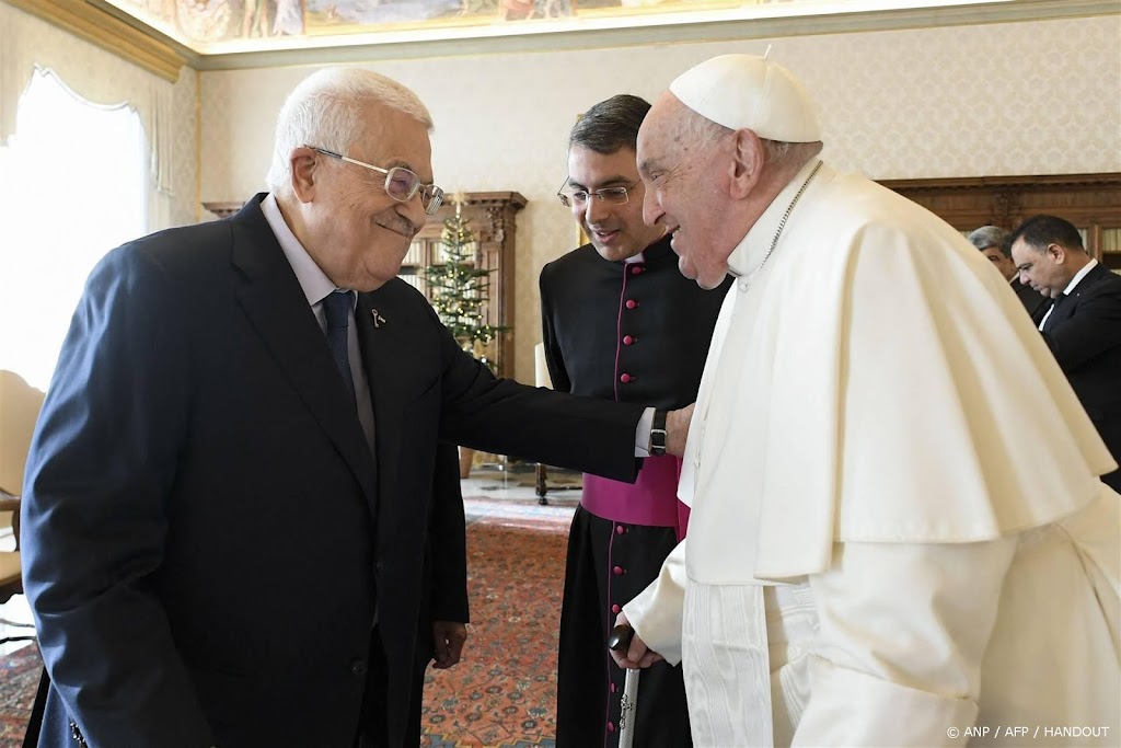 Paus spreekt met Palestijnse president Mahmoud Abbas