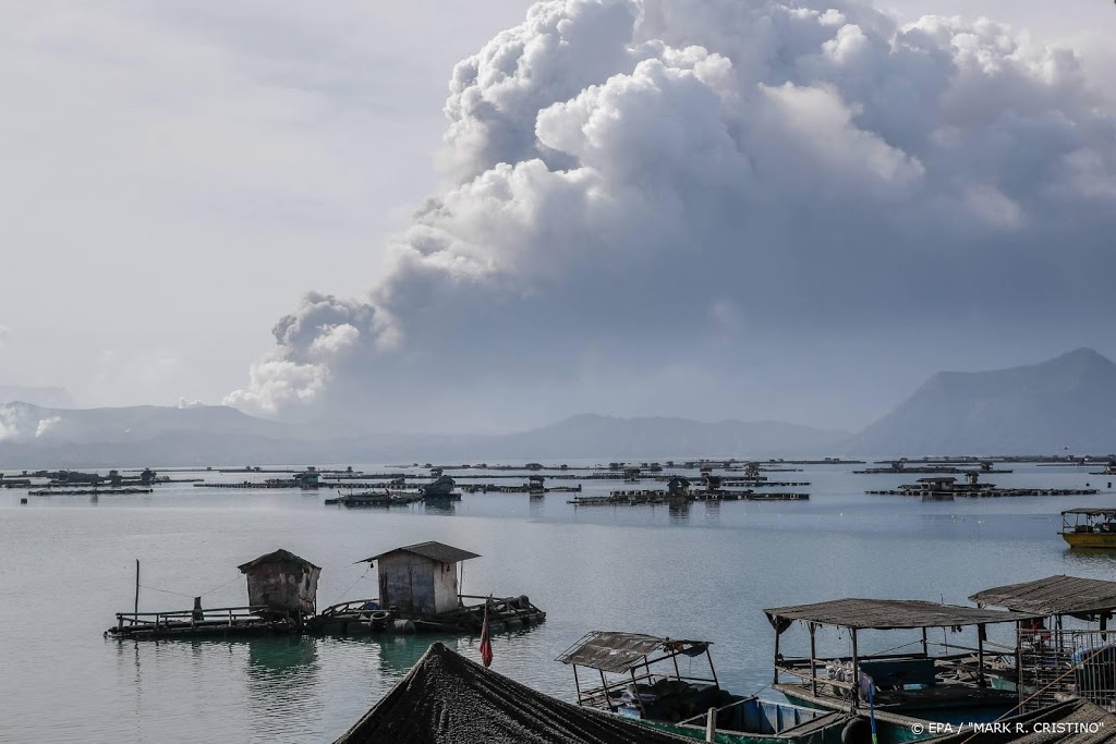 Tienduizenden vluchten voor vulkaan op Filipijnen