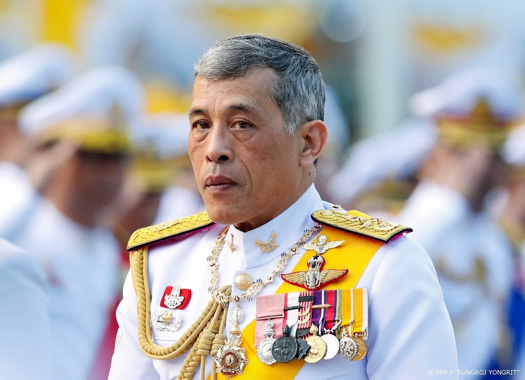 Niet langer ruim baan voor colonne Thaise koning