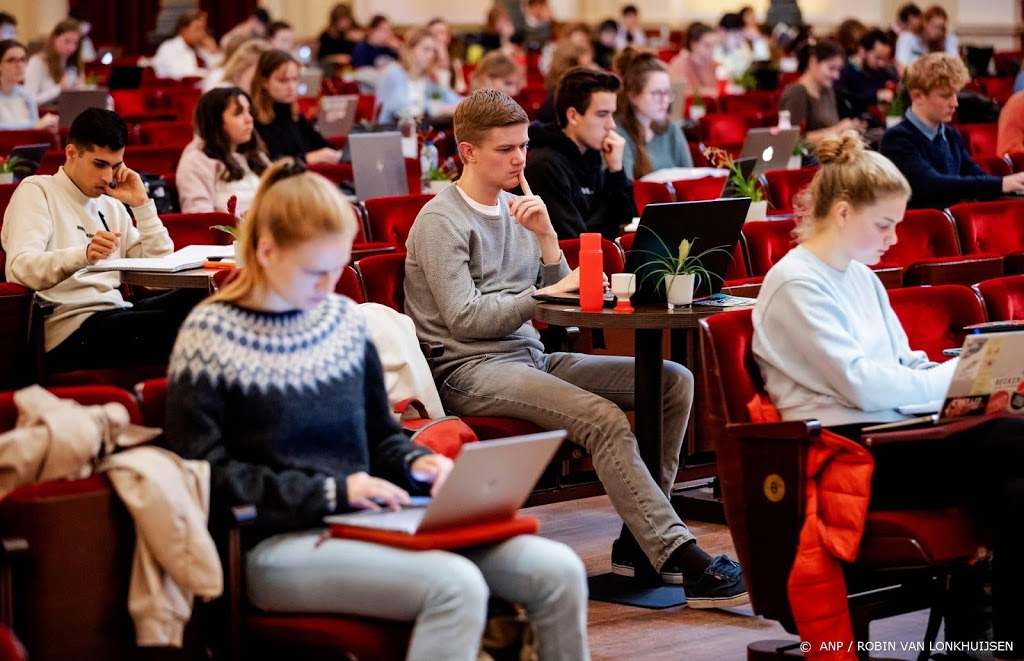 Universiteiten: langere lockdown hakt erin voor studenten