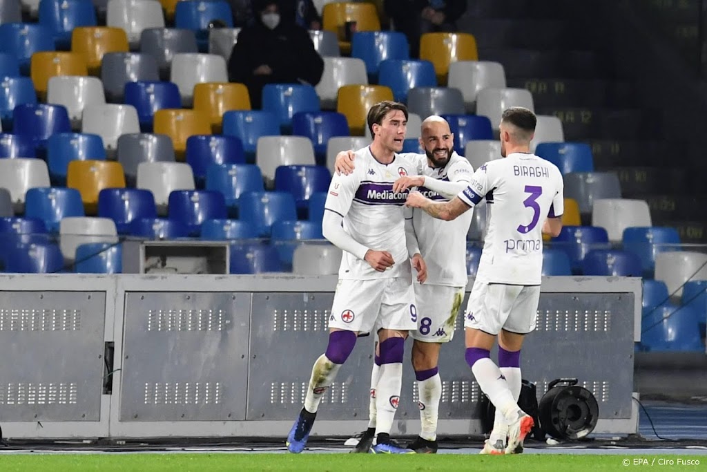 Fiorentina klopt Napoli in turbulente bekerwedstrijd
