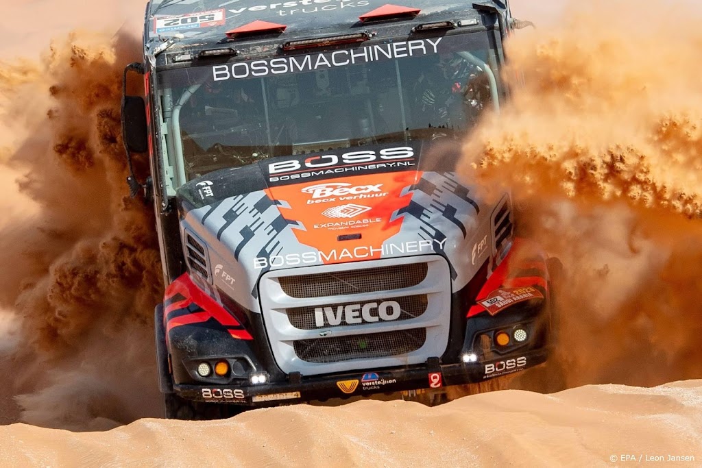 Trucker Van Kasteren neemt voorschot op eindzege Dakar Rally