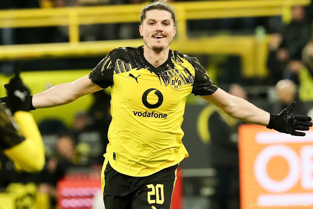 Borussia Dortmund herpakt zich met ruime zege op Werder Bremen