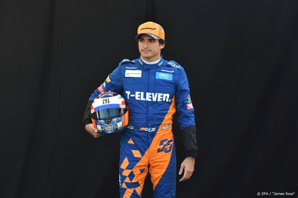 Coureurs Sainz en Norris stralen bij nieuwe McLaren
