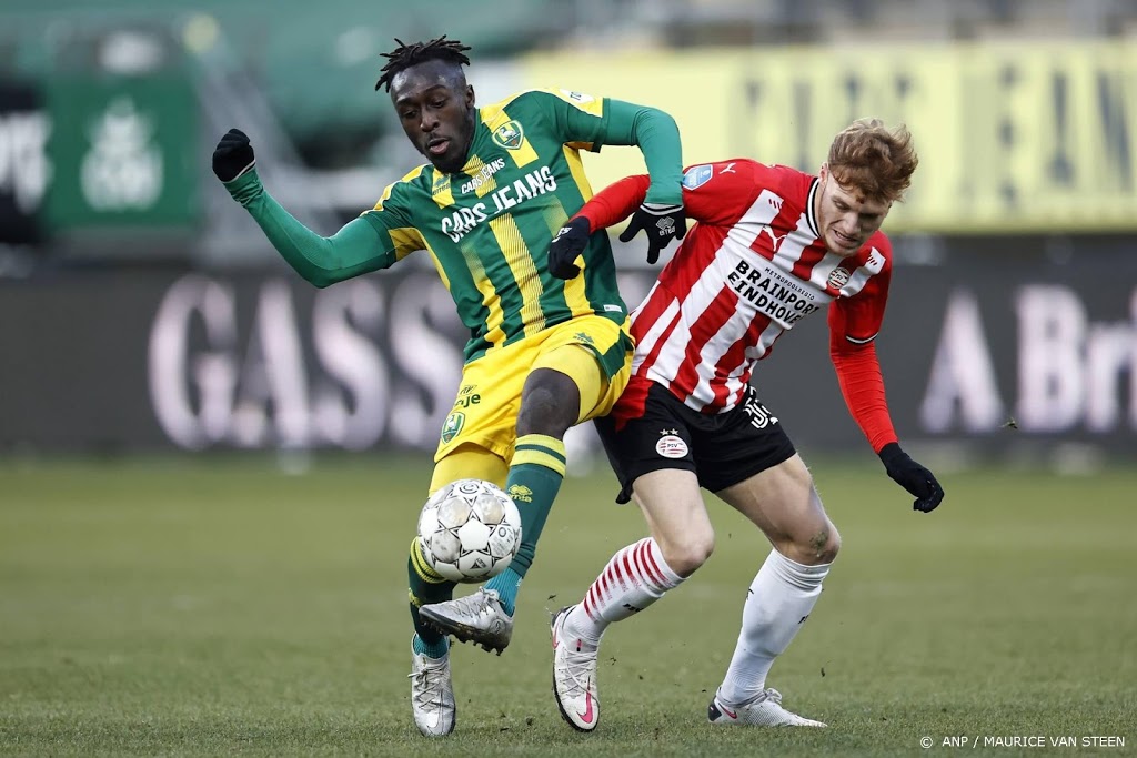 PSV verspeelt in blessuretijd zege bij ADO Den Haag
