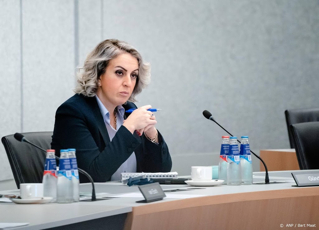 Kamerlid Gündoğan geschorst na meldingen grensoverschrijdend gedrag
