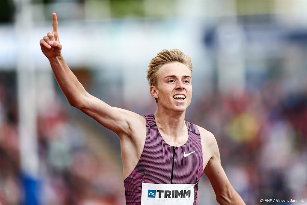 Laros verpulvert Nederlands record indoor 3000 meter