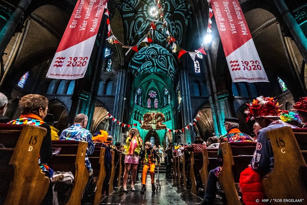 Katholieke kerk schrapt alle missen vanwege coronavirus