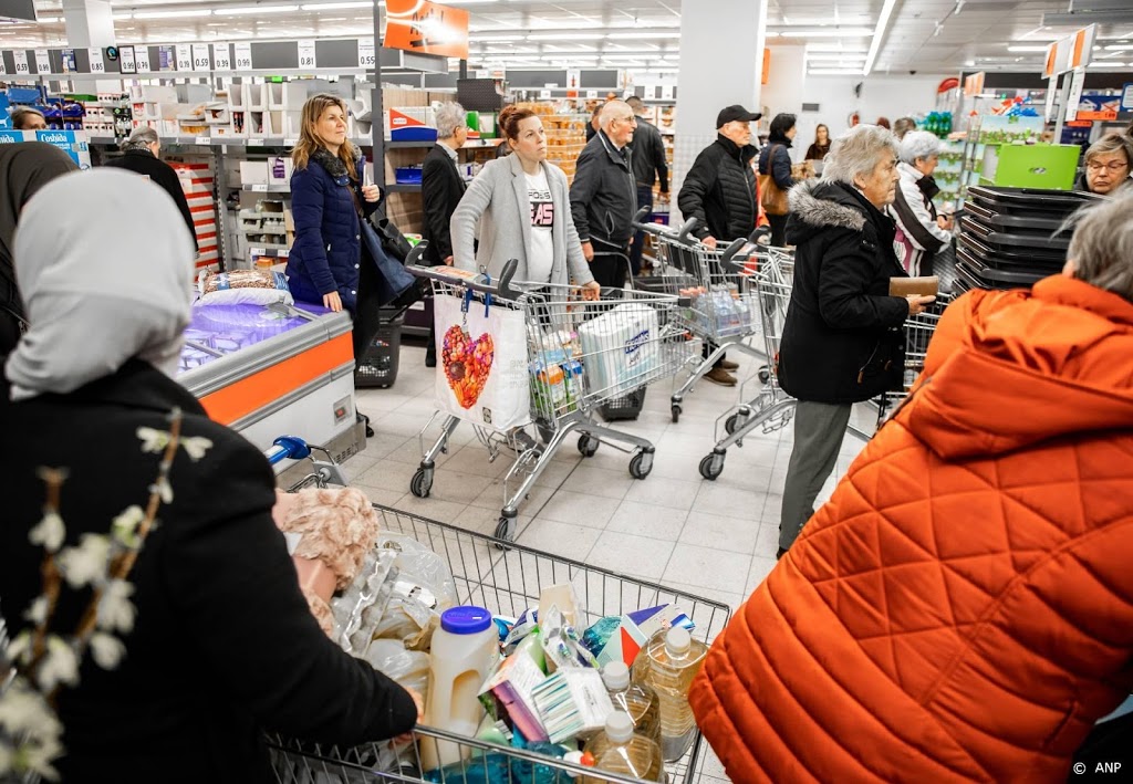 FNV: supermarkten beschermen hun personeel onvoldoende
