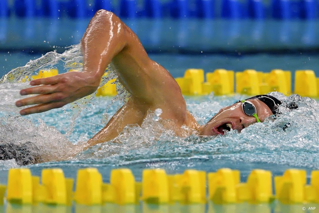 Zwemmer Weertman achtste bij terugkeer in open water