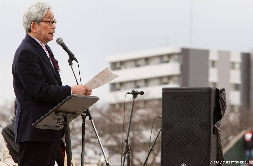Japanse schrijver en Nobelprijswinnaar Kenzaburo Oë (88) overleden 
