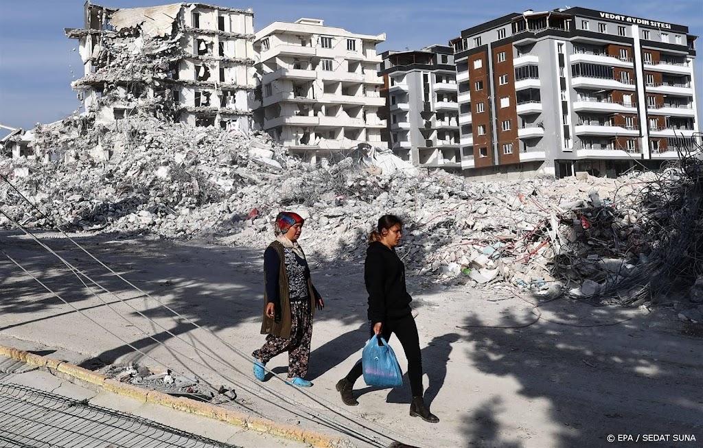 Dodental aardbevingsgebied Turkije loopt op richting 50.000