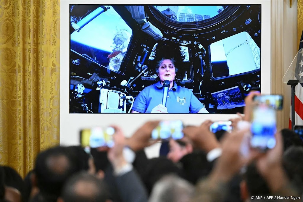 Missie die gestrande astronauten had moeten ophalen uitgesteld