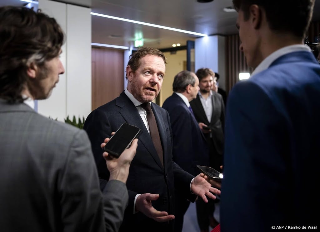 Van Weel: brand synagoge Rotterdam 'ruikt naar antisemitisme'