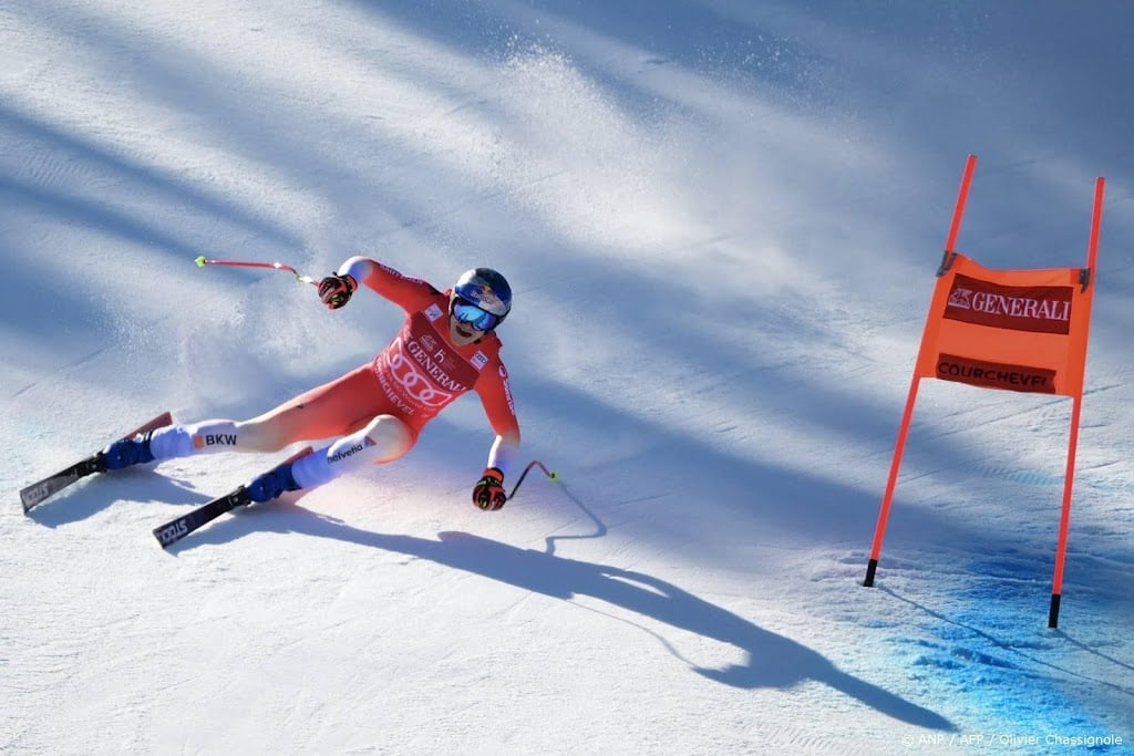 Skiër Odermatt wint wereldbeker voor vijfde keer op rij