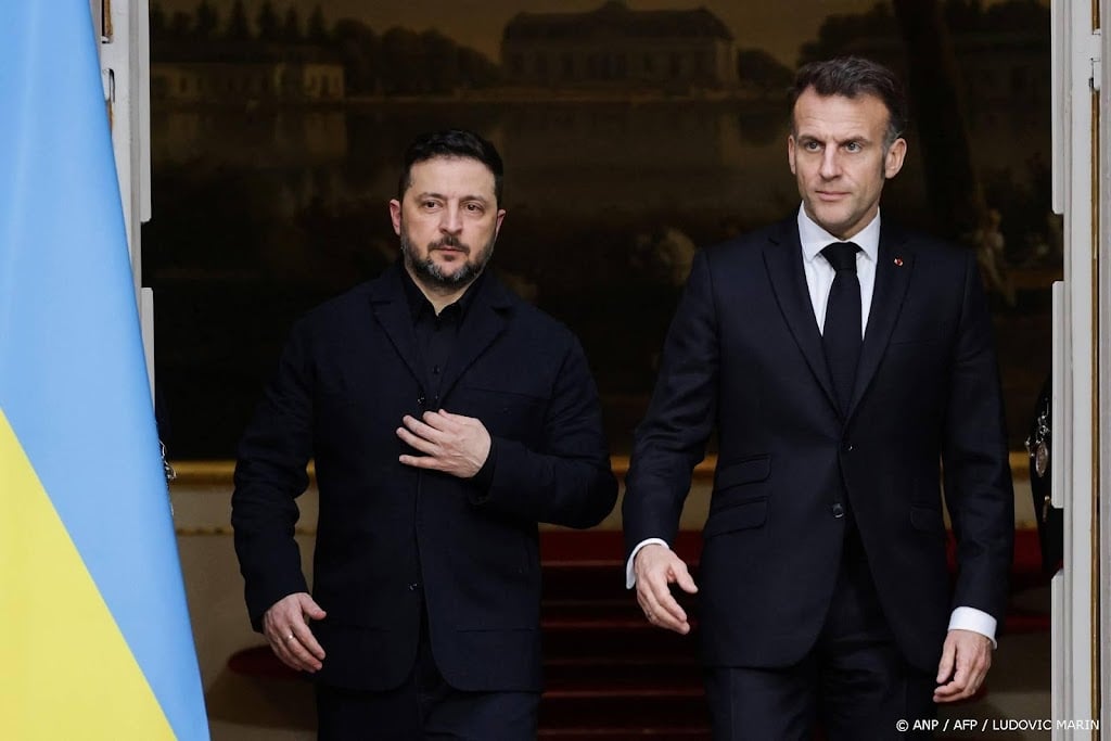 Macron meent dat Iranoorlog Rusland geen verlichting biedt