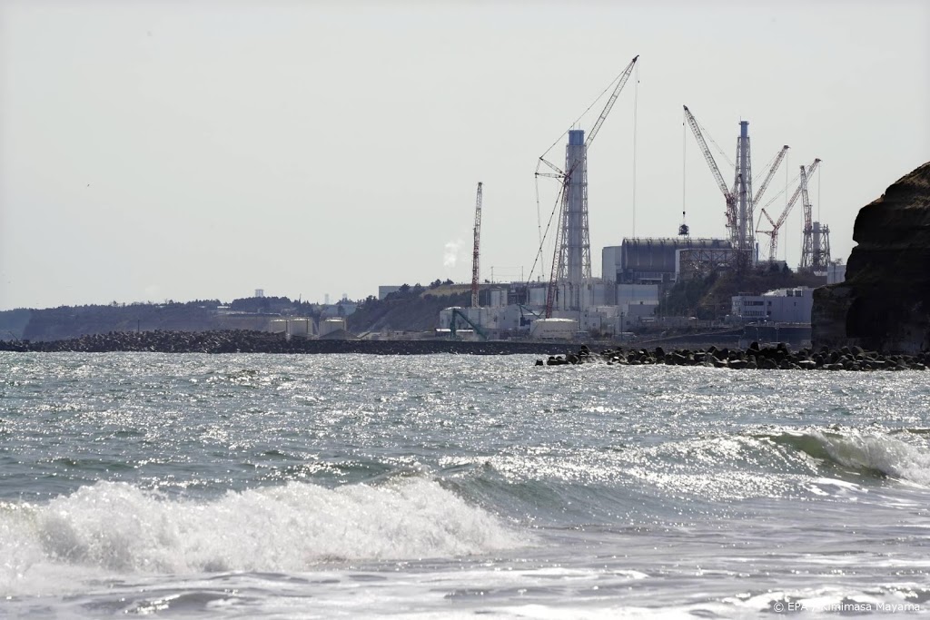 Japan gaat vervuild water van kernramp Fukushima in zee lozen