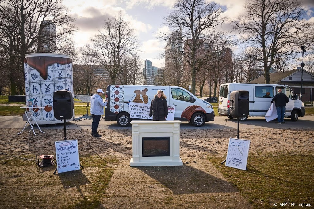 Boze marktkooplui voeren actie bij Malieveld
