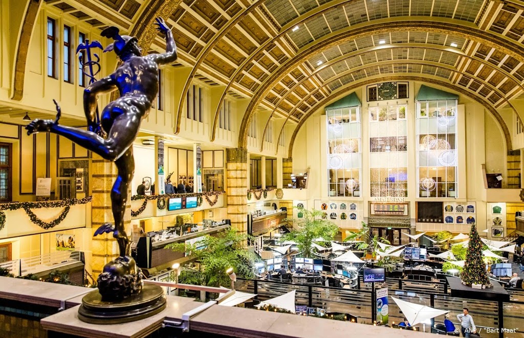 Just Eat Takeaway en chipbedrijven zetten AEX op winst