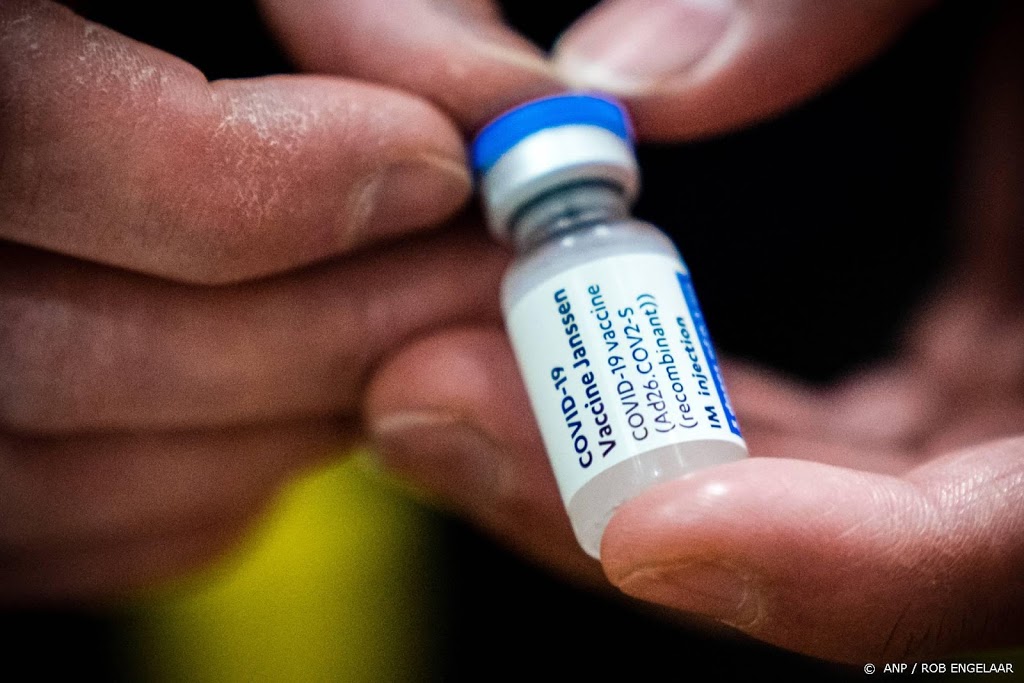 VS stoppen tijdelijk met toedienen coronavaccin Janssen