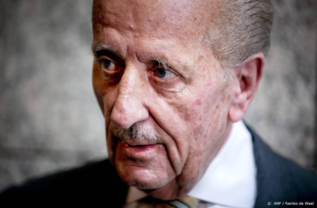 Theo Hiddema beëdigd als lid van de Eerste Kamer