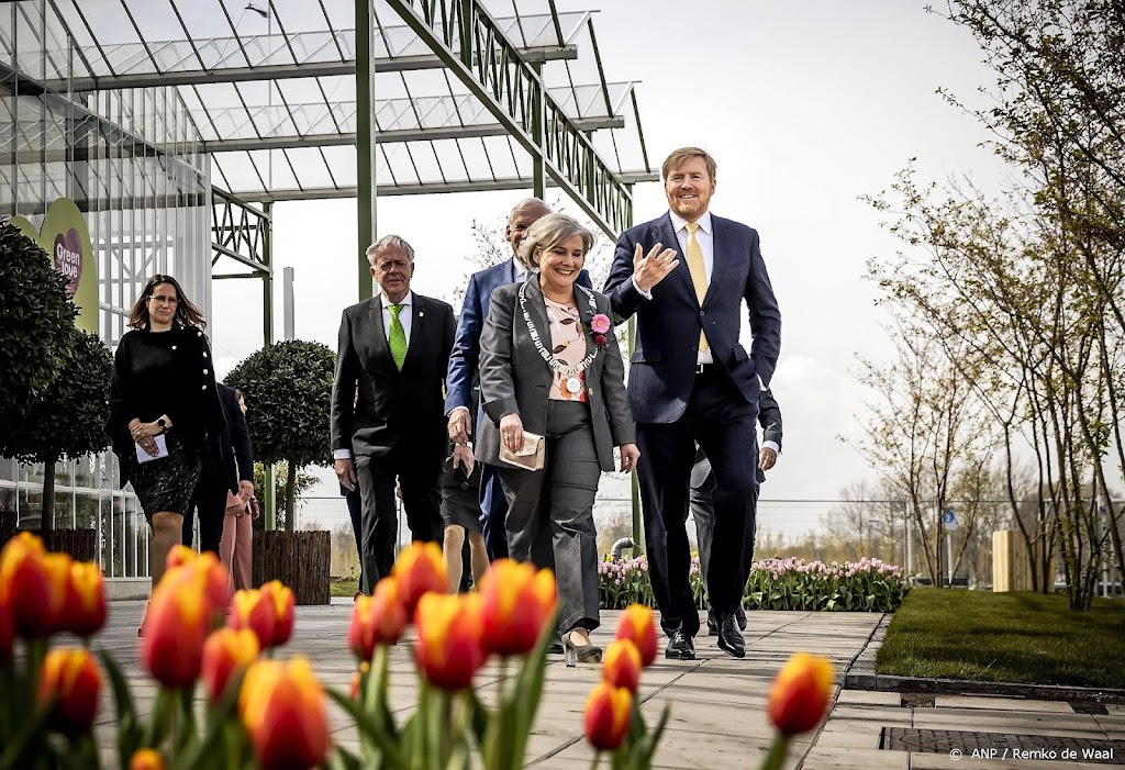Koning Willem-Alexander opent Floriade Expo in Almere