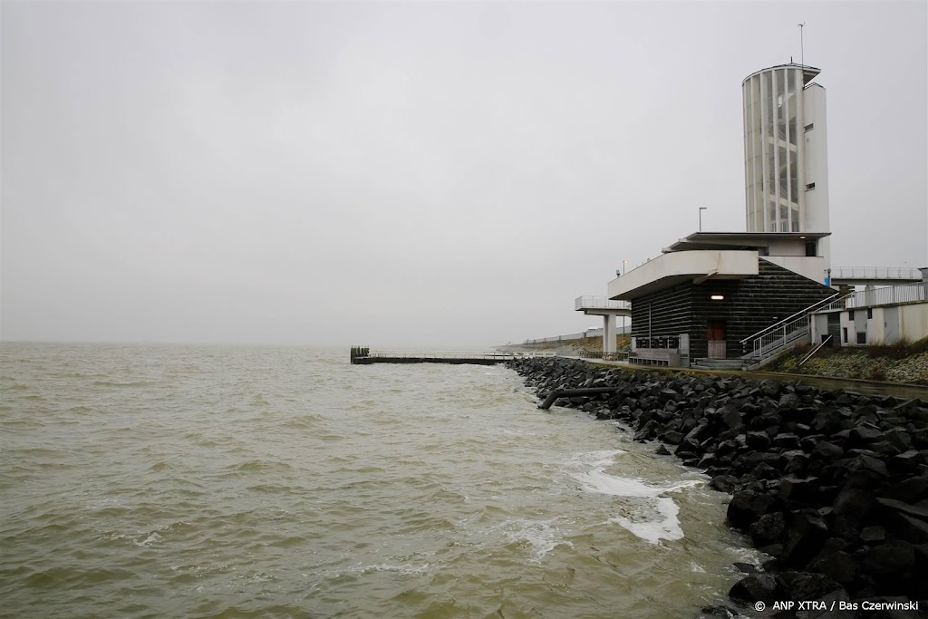 Restauratie Vlietermonument op de Afsluitdijk gaat van start